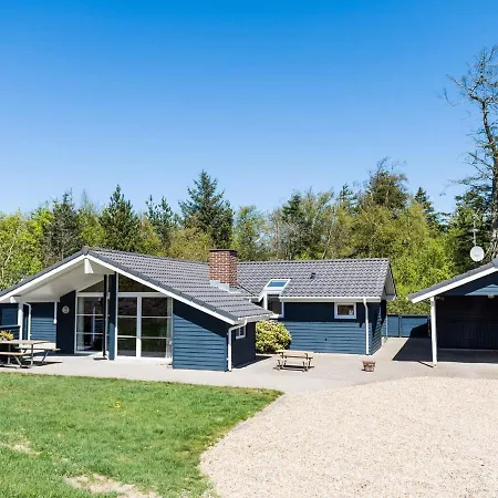 Henne Xxx Holiday home *